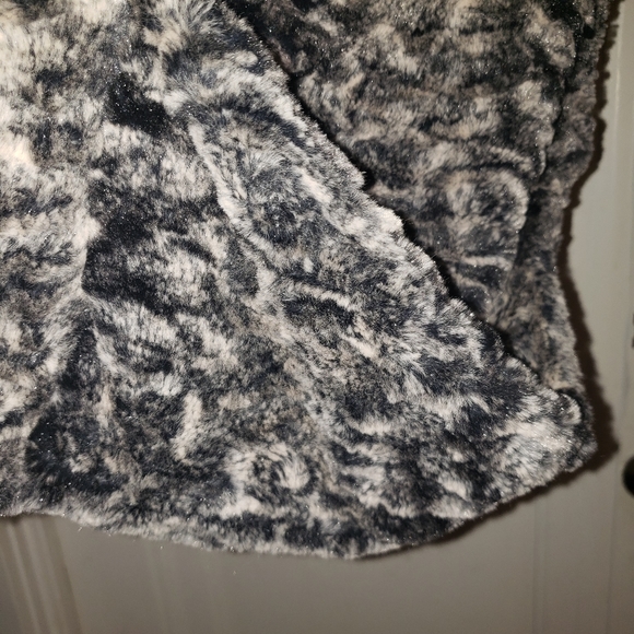 Jacket - Picture 2 of 3